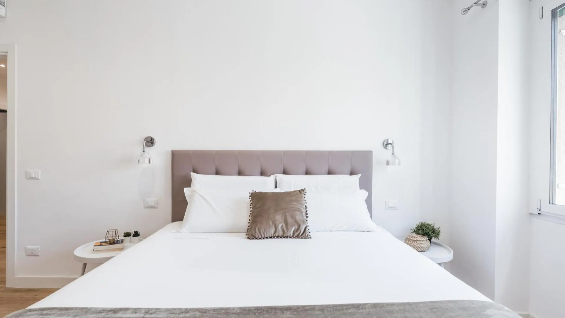רומא The Best Rent - Spacious Three-Bedroom Apartment In Prati Area 0*,  איטליה