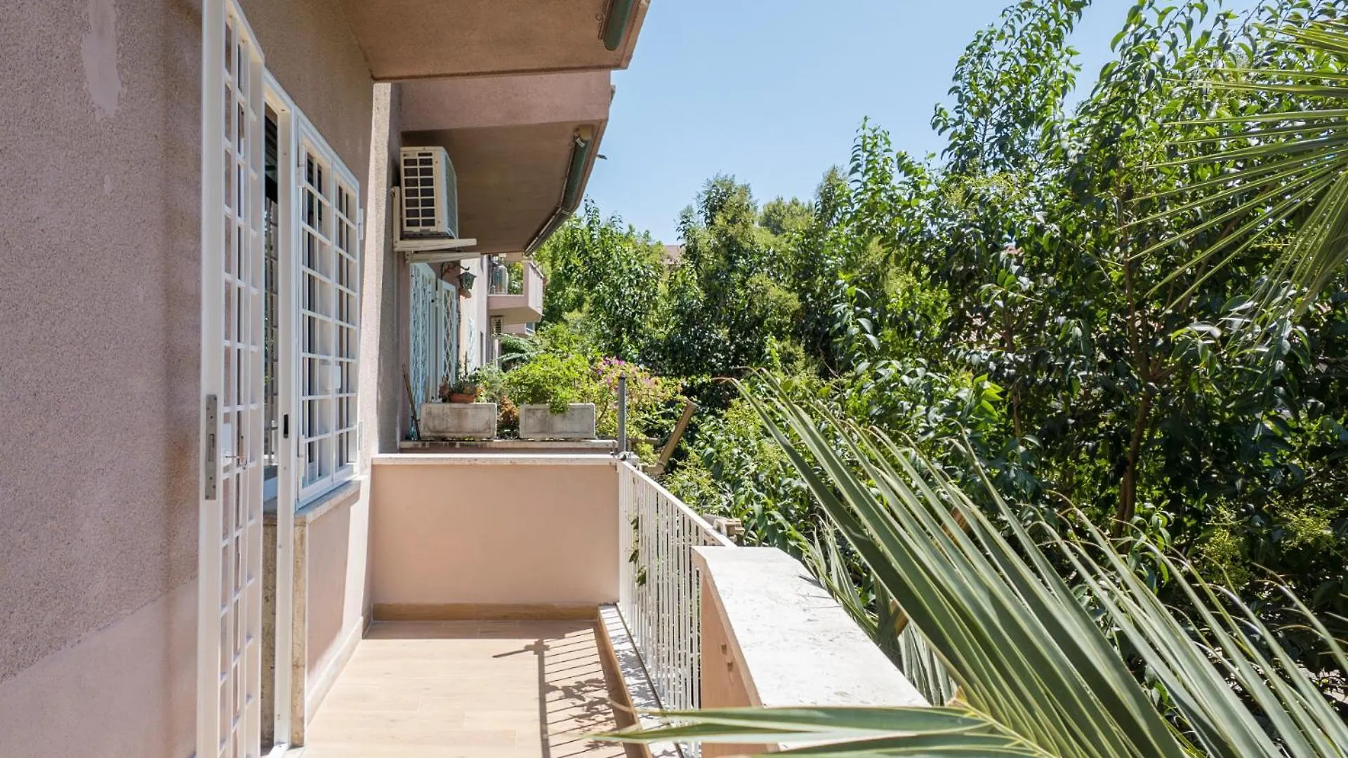 רומא The Best Rent - Spacious Three-Bedroom Apartment In Prati Area